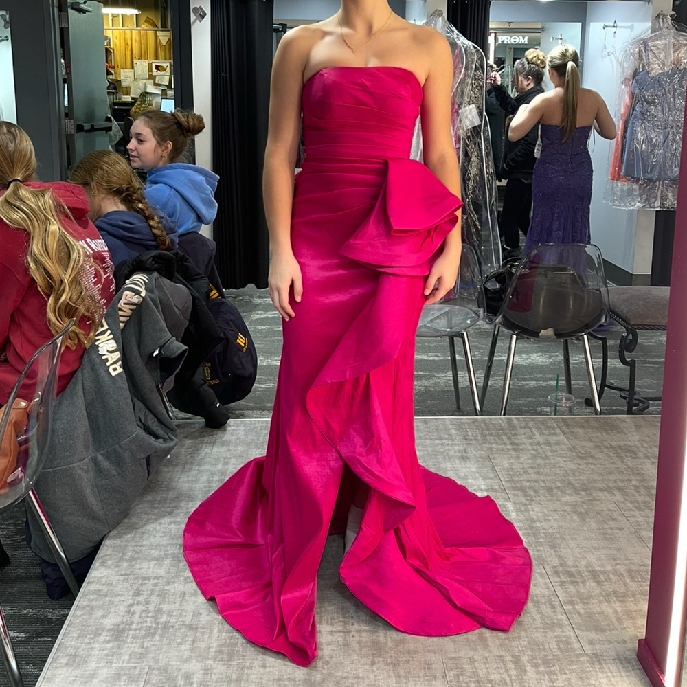 Ashley Lauren 44351 Fuchsia Gown Size 0 | NEW | Strapless Ruffle